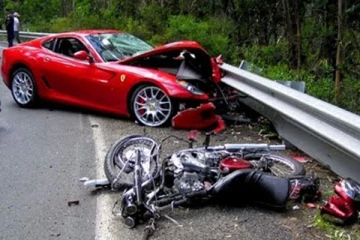 நாட்டில் கடந்த 18 மணிநேரத்தில் வாகன விபத்துக்களில் 8 பேர் பலி