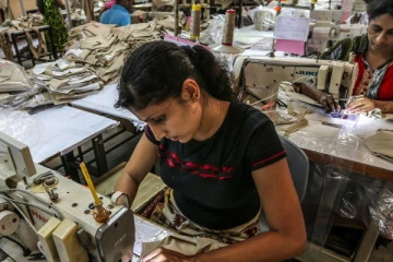 இலங்கையில் தொடரும் நெருக்கடி -  ஆபத்தான நிலையில் பலரின் வாழ்க்கை