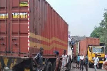 கொழும்பு துறைமுகத்தில் கொள்கலன் சாரதி உயிரிழப்பு ; நடந்தது என்ன?