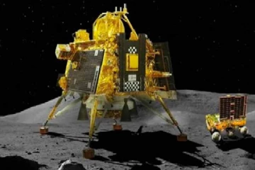 விக்ரம் லேண்டர் ரோவரால் நிலவில் தடம் படிக்க முடியாதது ஏன்?