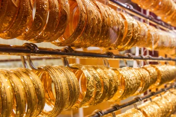 வார முதல் நாளே குட்நியூஸ் சொன்ன தங்கம் - விலை நிலவரம்!