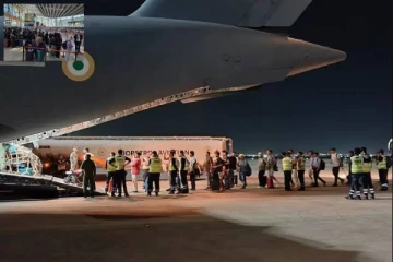 'ஆபரேஷன் சிந்து': போர்சூழலில் ஈரானில் இருந்து தாயகம் திரும்பிய 272 இந்தியர்கள்