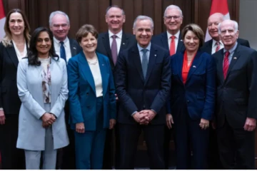 கனடா பிரதமரை சந்தித்த அமெரிக்க செனேட்டர்கள் கூறியுள்ள செய்தி