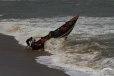 வங்காள விரிகுடாவில் பலத்த காற்று; சிவப்பு எச்சரிக்கை