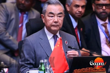 චීන විදේශ අමාත්‍යවරයා ඉන්දියාවේ විශේෂ සංචාරයක