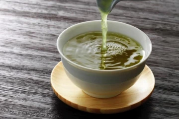 வயதான நீரிழிவு நோயாளிகள் கிரீன் டீ சாப்பிட்டால் என்ன நடக்கும் தெரியுமா? இனி தெரிஞ்சிட்டு குடிங்க..!