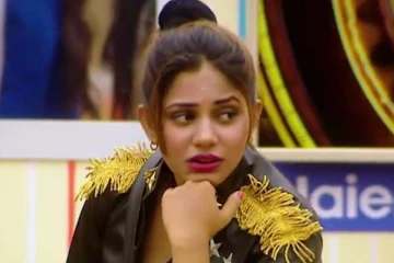 பிக்பாஸ் ஐஸ்வர்யாவா இது? பாவடை தாவணியில் வெளியிட்ட புகைப்படம்! வாயடைத்துப் போன ரசிகர்கள்