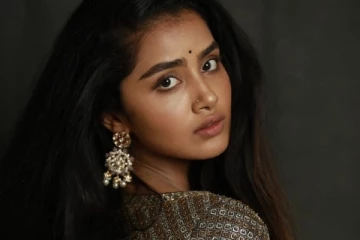 லிப்லாக் காட்சியில் நடிக்க இத்தனை லட்சம் வாங்கினாரா அனுபமா?