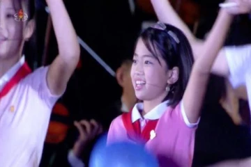 உலக நாடுகளை மிரட்டிய அதிபர் கிம் ஜாங் உன்-இன் மகள் இவர் தானா?