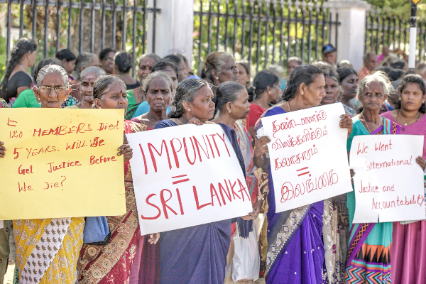 நீதி கிடைக்கும் வரை போராடிக் கொண்டே இருப்போம் : காணாமல் ஆக்கப்பட்டோரின் உறவுகள் (Photos) | Continu Fight Until Justice Done Relations Missing