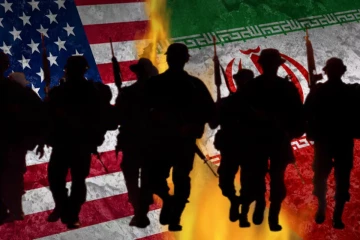 இவர்கள் சுறாவிற்கு இரையாவர்கள் ; ஈரானை நெருங்கும் பெரும் ஆபத்து