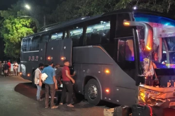 யாழில் தனியார் பேருந்து மற்றும் மோட்டார் சைக்கிள் மோதியதில் குடும்பஸ்தர் பலி