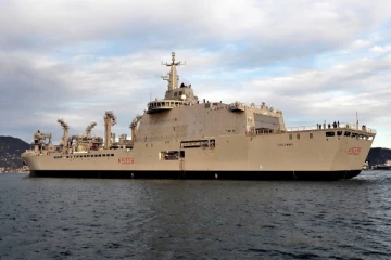 மருத்துவர்களுடன் காசாவை நோக்கி புறப்பட்ட கடற்படை கப்பல்: பாலஸ்தீனத்திற்கு ஐரோப்பிய நாடு உதவிக்கரம்