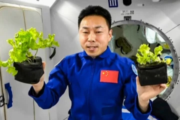 சீனாவின் அடுத்த ஆராய்ச்சி ; விண்வெளி நிலையத்தில் ஒட்சிசன் மற்றும் எரிபொருள்