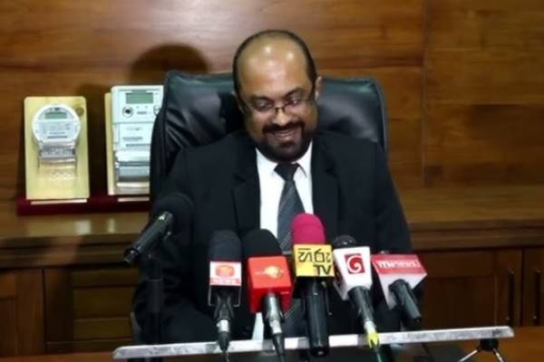 யார் கூறுவது உண்மை: மீண்டும் முரணான பதில்களால் விமர்சனத்துக்குள்ளாகும் அரசாங்கம் | Chinese Company Sinopec S Investment In Sri Lanka