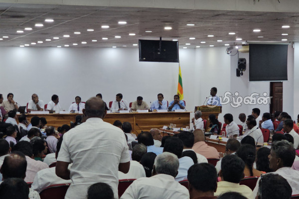 யாழ். மாவட்ட அபிவிருத்தி ஒருங்கிணைப்பு குழு கூட்டத்தில் ஒலியமைப்பு சீரின்மை | Sound System Malfunction Jaffna Dcc Meeting