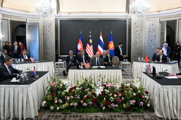இன்று நள்ளிரவு முதல் யுத்தநிறுத்தம் ! | Ceasefire From Midnight Today Thailand Cambodia