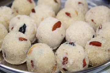 10 நாட்கள் ஆனாலும் கெட்டுப்போகாமல்.. அதே சுவையுடன் இருக்கும் ரவா லட்டு - செய்வது எப்படி