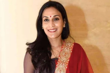 நொறுங்கிய ஐஸ்வர்யாவை இன்ப மழையில் நனைய வைத்த பிரபலம் - வைரலாகும் வீடியோ