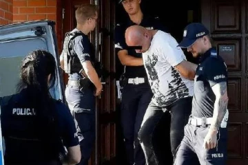 தந்தையும் மகளும்... அக்கம் பக்கத்தினர் கேட்ட அலறல் சத்தம்: சடலமாக மீட்கப்பட்ட பச்சிளம் குழந்தைகள்