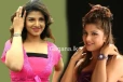 ඉන්දීය සුපිරි රංගන ශිල්පිණියක් ගුවන්තොටු පොලට පැමිණීමෙන් දැඩි උණුසුම් තත්ත්වයක්..(PHOTOS)