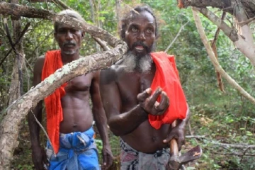 மட்டக்களப்பு மாவட்டத்தில் வாழ்ந்து வரும் ஆதிவாசிகளின் வாழ்க்கை வரலாறு தொடர்பான தொகுப்பு