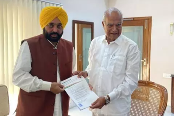 பஞ்சாப் முதல்வராக 16 ஆம் தேதி பதவியேற்கிறார்  பக்வந்த் மன் - ஆட்சியமைக்க உரிமை கோரினார் | Bhagwant Mann Will Take Over As Punjab Cm