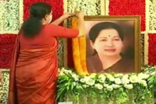 சசிகலா தலைமையில் மூன்றாவது அணியா? வரிசைகட்டும் பிரபலங்கள் | Third Team Led By Sasikala Sort Celebrities