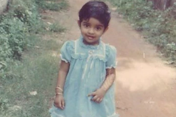 இந்த புகைப்படத்தில் இருக்கும் நடிகை யார் தெரியுமா.. ரூ. 1300 கோடிக்கு சொந்தக்காரி