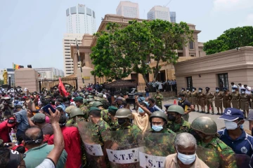 போராட்டக்காரர்களால் கையகப்படுத்தப்பட்டிருந்த ஜனாதிபதி மாளிகையின் தற்போதைய நிலை  (Video)