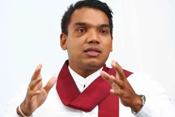 சேறு பூசல்களின் பின்னணியில் யார்? அமைச்சர் நாமல் பதில்