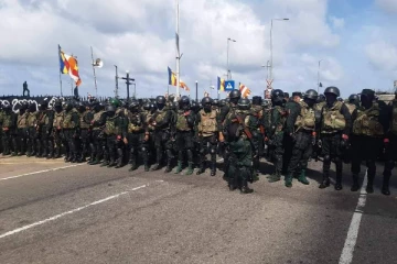 கொழும்பின் முக்கிய பகுதியில் கலகத்தடுப்பு பிரிவினர் மற்றும் விசேட அதிரடிப்படையினர் குவிப்பு (Live)