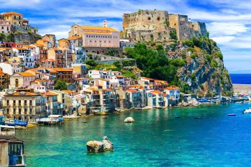 இத்தாலி வழங்கிய அதிரடி ஆஃபர்; குடியேறுபவர்களுக்கு 28 ஆயிரம் பவுண்டு இலவசம்!