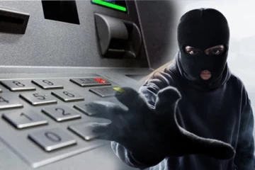 ஏ டி எம் இயந்திரம் மூலம் கோடிக்கணக்கில் கொள்ளை