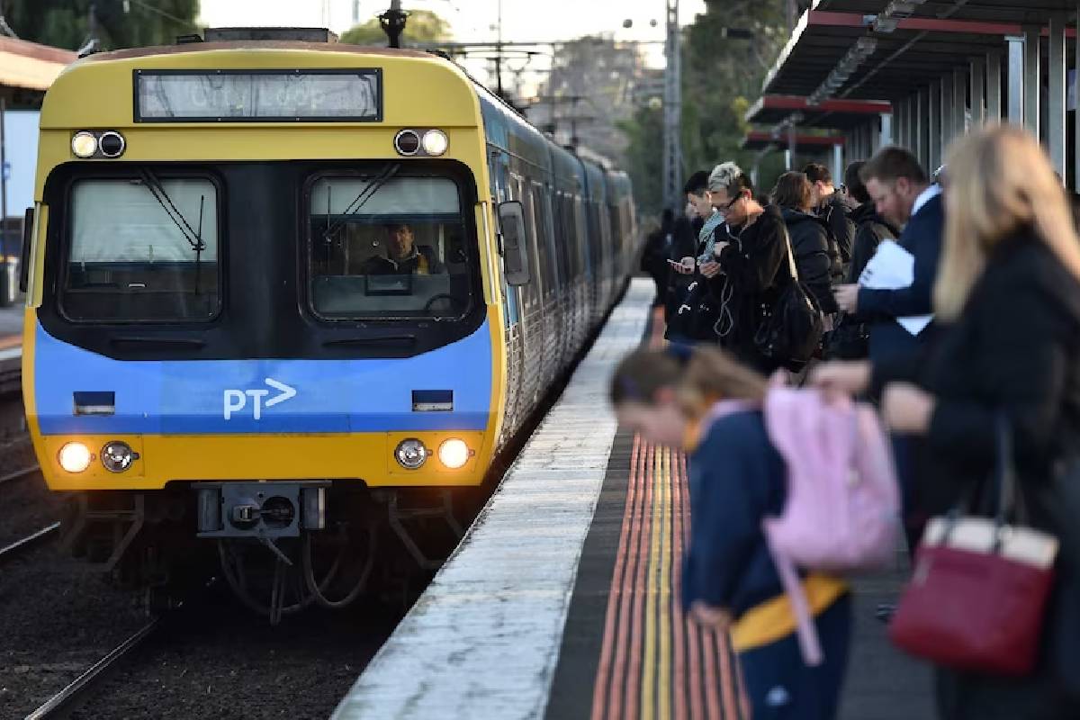 எரிபொருள் நெருக்கடி... இரண்டு அவுஸ்திரேலிய மாகாணங்களில் பொதுப் போக்குவரத்து இலவசம் | Victoria Tasmania Free Public Transport