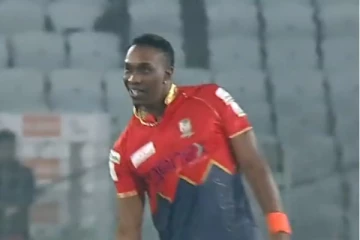 'புஷ்பா' அல்லு அர்ஜுன் ஸ்டைலில் விக்கெட்டைக் கொண்டாடிய பிராவோ!