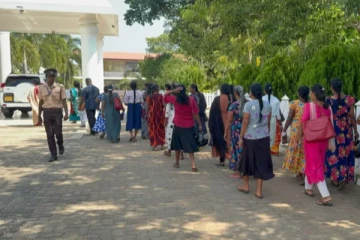 காணி பிரச்சினைக்கு தீர்வு கோரி அரச அதிபரிடம் மகஜர் கையளிப்பு