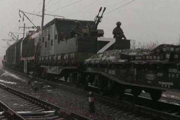 விமானங்களை சுட்டு வீழ்த்தும் கவச ரயில்களை போர் களத்தில் இறக்கியுள்ள ரஷ்யா