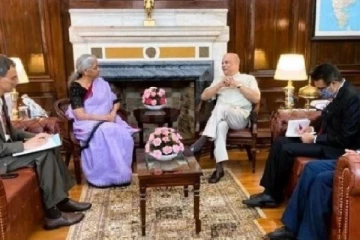 இந்திய நிதியமைச்சருடன் கலந்துரையாடிய இலங்கைத் தூதுவர்