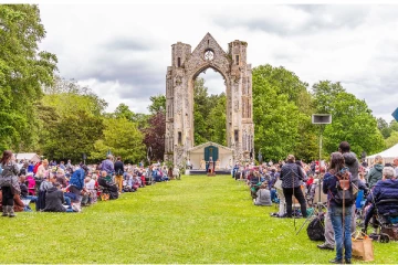 இங்கிலாந்துக்கு யாத்திரைக்கு செல்லும் இலங்கை தமிழர்களுக்கு விடுக்கப்பட்டுள்ள எச்சரிக்கை