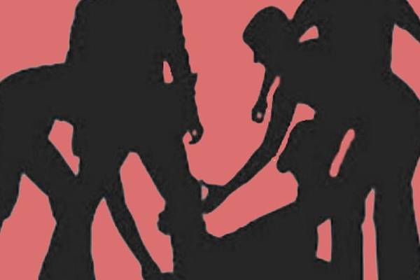 காதல் விவகாரம் ; அமைச்சர் மகன் உள்ளிட்ட ஐவர் அதிரடிக் கைது! | Minister S Son Arrested
