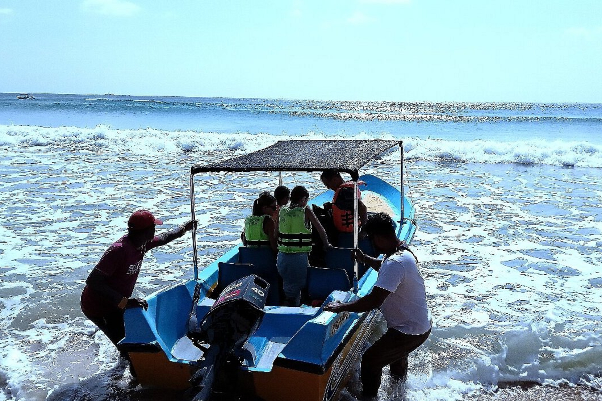 சுற்றுலா வந்த வெளிநாட்டவருக்கு நேர்ந்த சோகம் | Dutch Tourist Dies In Nilaveli Sea சுற்றுலா வந்த வெளிநாட்டவருக்கு நேர்ந்த சோகம் | Dutch Tourist Dies In Nilaveli Sea