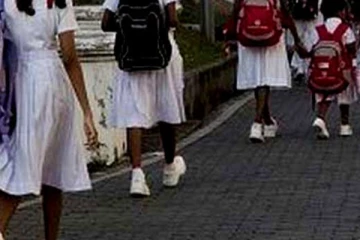 පාසල් වාර විභාග ගැන තීරණයක්..!