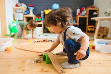 கனடாவில் இந்த விளையாட்டுப் பொருட்கள் உங்கள் குழந்தைகளிடம் உள்ளதா? எச்சரிக்கை