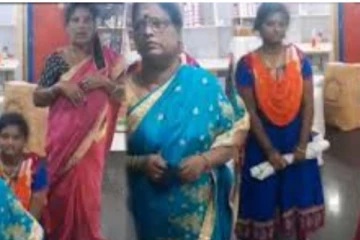 கடையில் மூன்று பெண்கள் செய்த காரியம்... கையும் களவுமாக சிக்கி அசிங்கப்பட்ட காட்சி