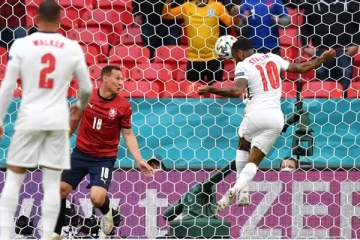 ரஹீம் ஸ்டெர்லிங் அதிரடி... செக் குடியரசை வீழ்த்திய இங்கிலாந்து