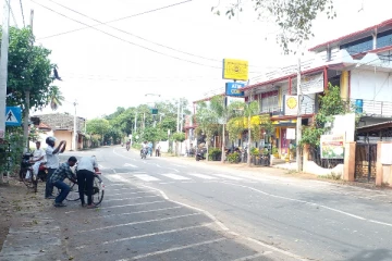 முற்றுமுழுதாக முடங்கியது யாழ்ப்பாணம்! வெறிச்சோடி போன பல பகுதிகள் (video)