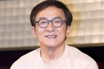 3400 கோடி ரூபாய் சொத்தை தானமாக வழங்கிய நடிகர் ஜாக்கி சான்.. இந்த மனசு யாருக்கு வரும்