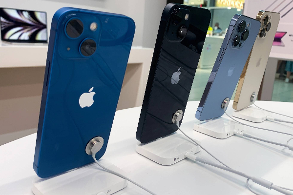 ஐபோனில் ஏற்பட்ட பிரச்சினை! உடனே சரிசெய்ய இதையெல்லாம் செய்யுங்கள் | Apple Reveals Serious Security Affecting Iphone