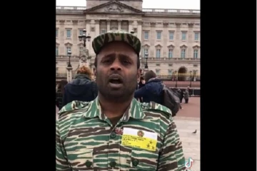 இளவரசர் பிலிப் மறைவுக்கு விடுதலைப்புலிகளின் சீருடையுடன் பிரித்தானியாவில் ஒருவர் இரங்கல் தெரிவிப்பு